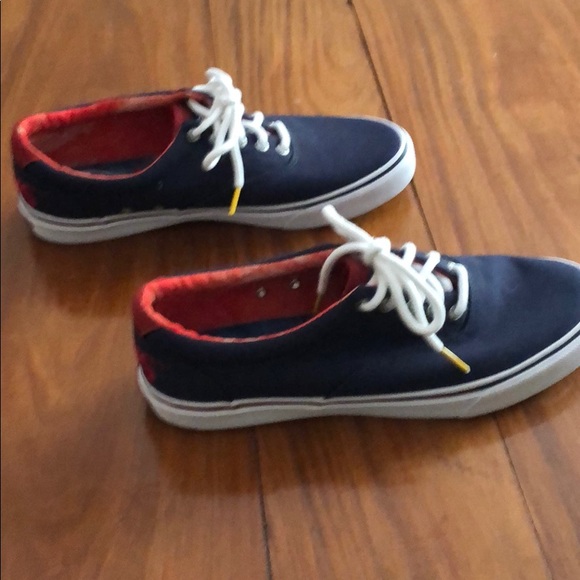 sperry jaws shoes